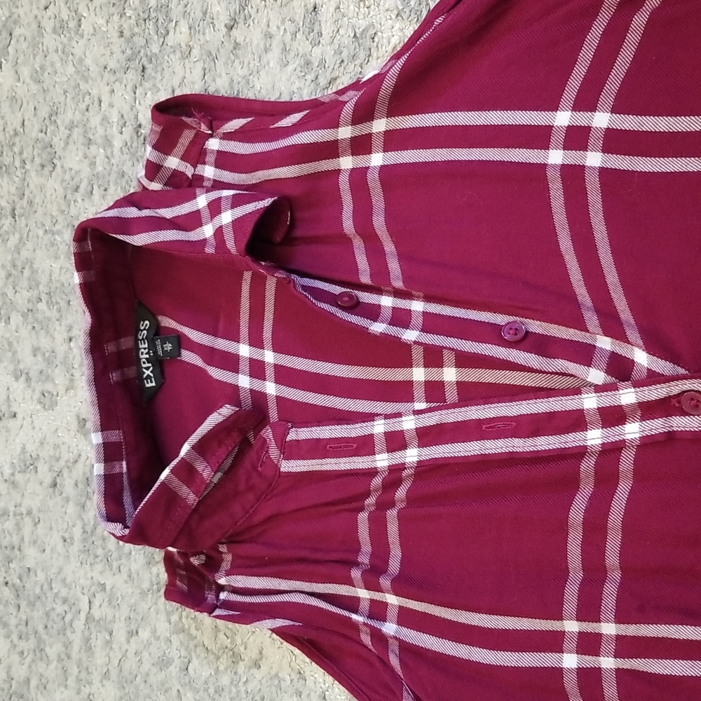 Express Cold Shoulder Shirt - Picture 4 of 11